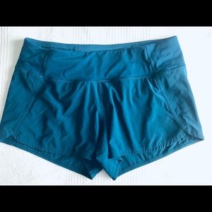 Lululemon speed up short size 10